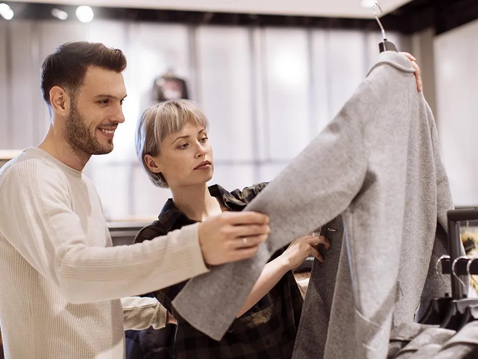 Весенний шоппинг по-московски: сколько тратят жители столицы и почему ресейл стал новым трендом