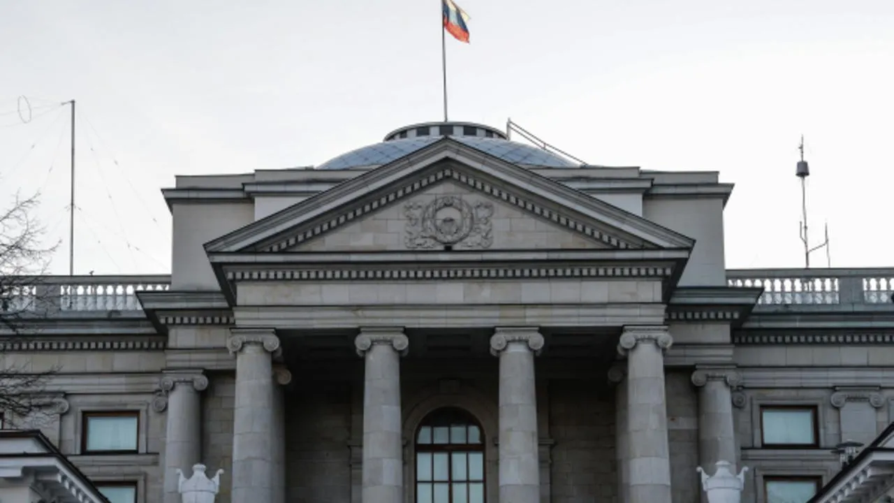 СМИ: прокуратура изъяла средства со счетов российского посольства в Польше
