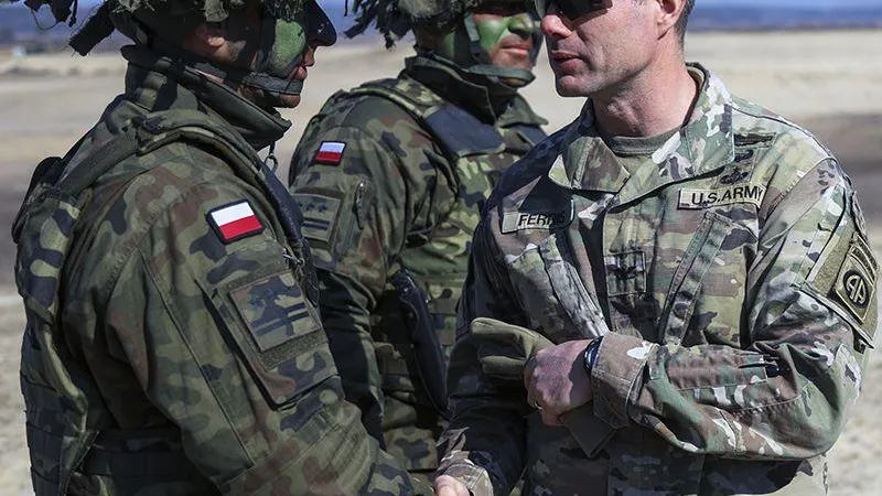 Политолог объяснил, с какой целью Польша активно перевооружает армию