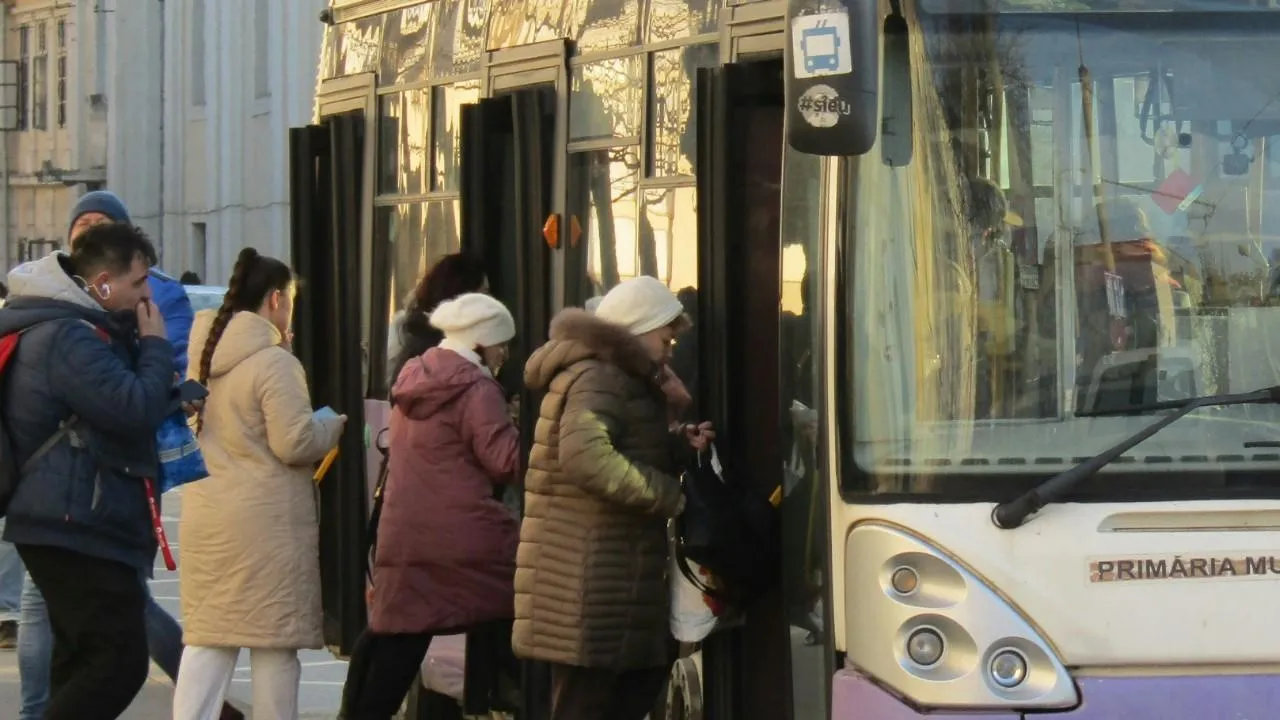 В Петербурге пожилой кондуктор троллейбуса случайно убил пассажира