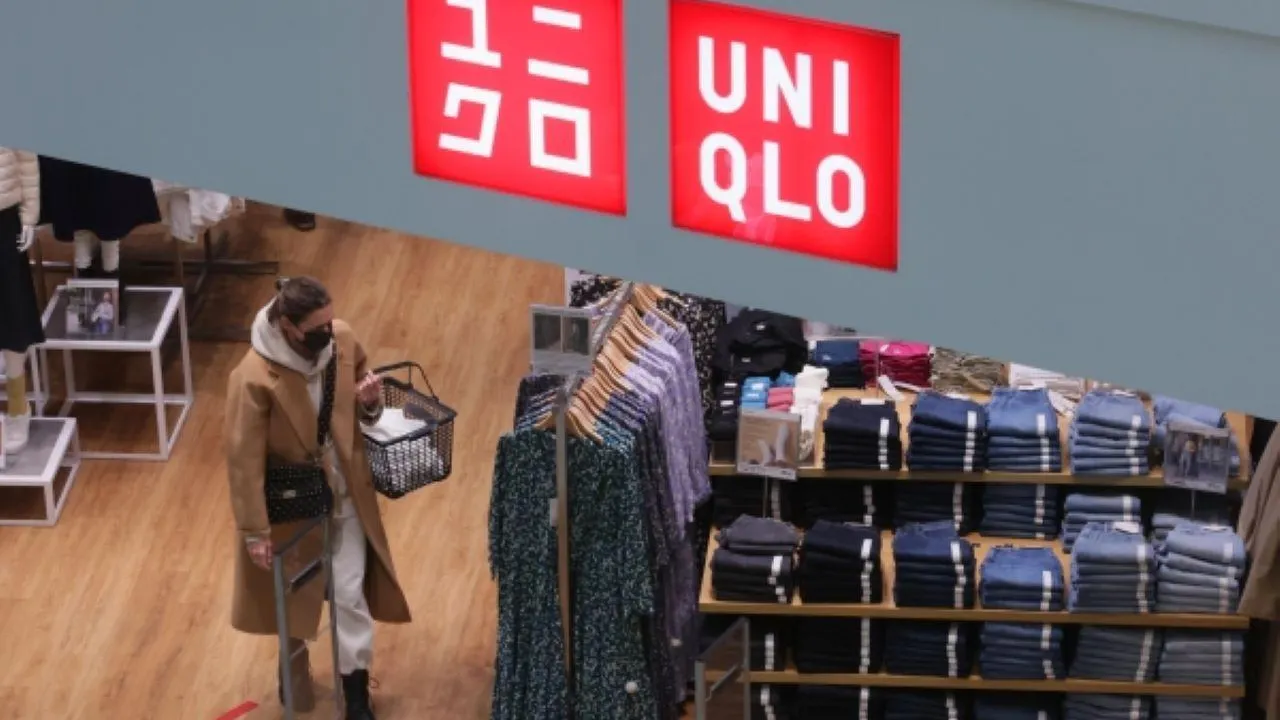 Японская компания Uniqlo полностью прекратила бизнес в России