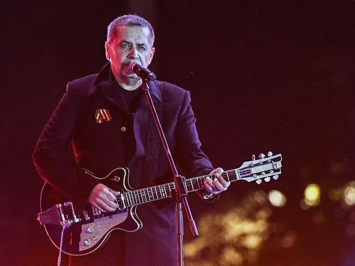 «Жаргонное словечко из моего детства»: Расторгуев раскрыл секрет названия группы «Любэ»