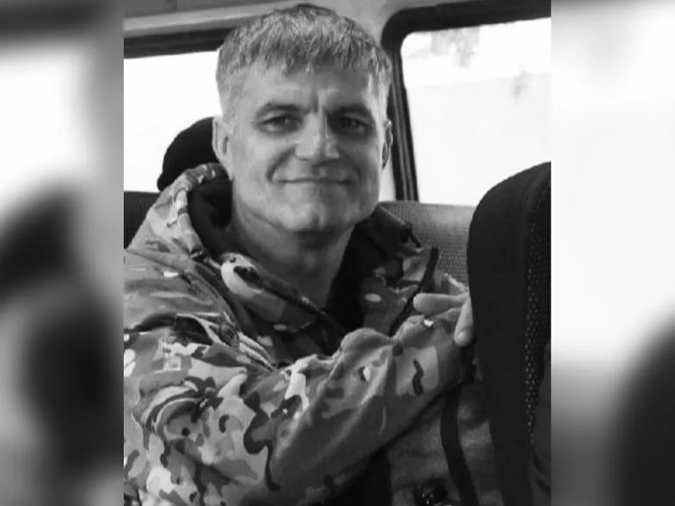 «Погиб от обстрела, как и его герой»: солдат СВО незадолго до смерти прислал своей сестре пророческое стихотворение