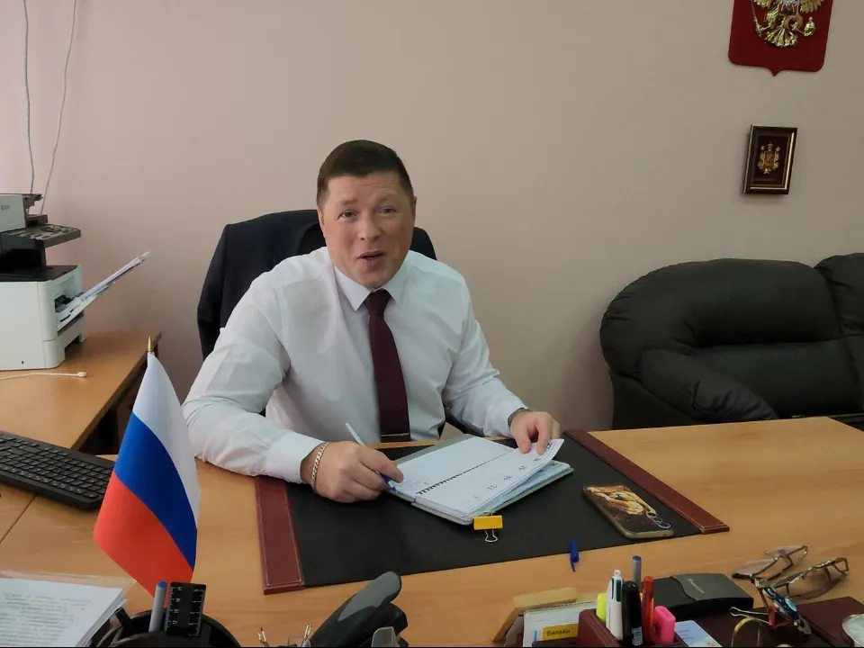 Директор истринской школы № 2 Оскар Латыпов. Фото: МедиаБанк Подмосковья/Екатерина Морозова