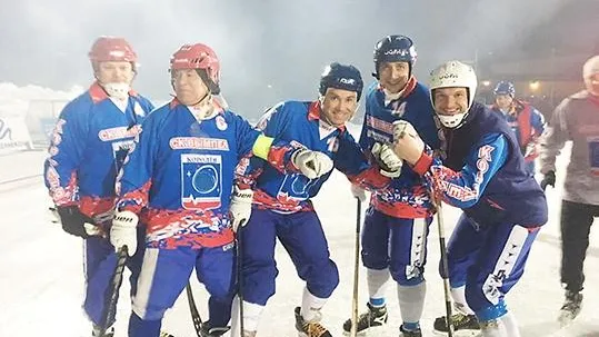 В Финляндии прошел 7-й Кубок мира по хоккею с мячом среди ветеранов
