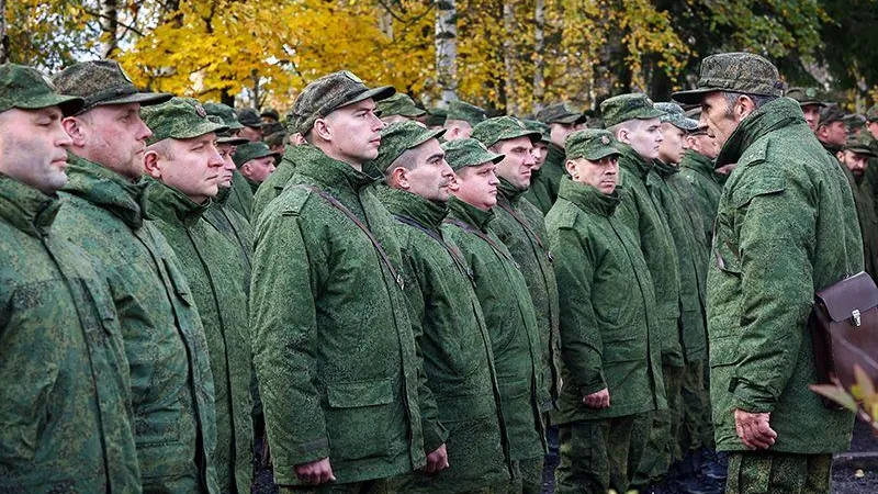 Супруге мобилизованного из Подмосковья мужчины помогут взять его фамилию 