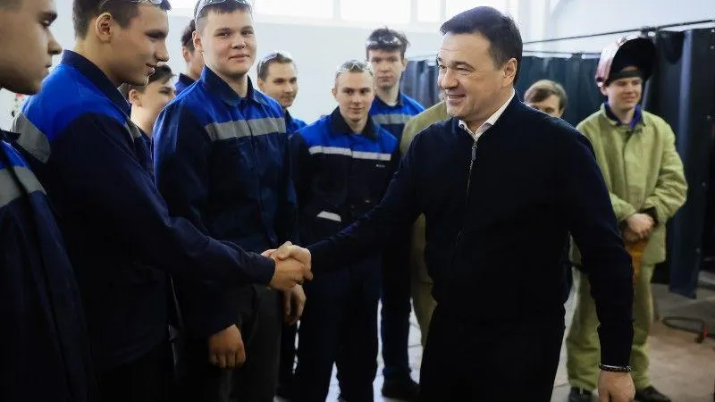 Губернатор в Павловском Посаде ознакомился с производством печей-буржуек для участников СВО
