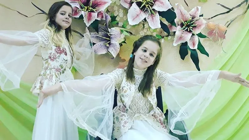 sisters_lookiny/instagram.com
