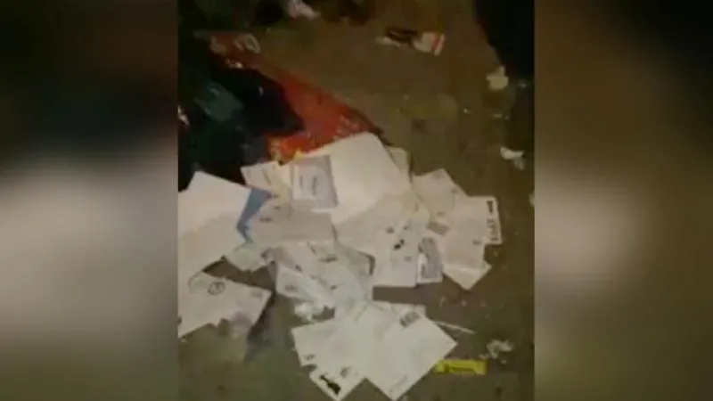 Житель Одинцово нашел на помойке кучу недоставленных писем