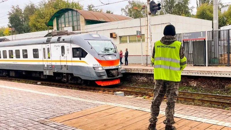 Обновление четырех станций Казанского направления стартовало в Подмосковье