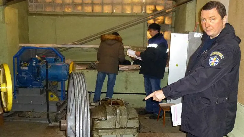 Госжилинспекторы проверяют работу лифтов во всех муниципалитетах МО - Соков