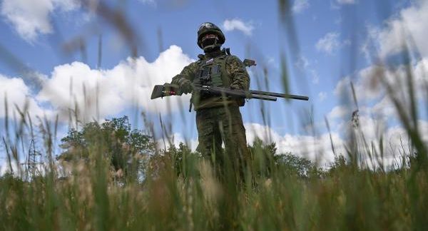 Младший лейтенант Девятов рассказал о том, как бойцы ВС РФ вышли из окружения
