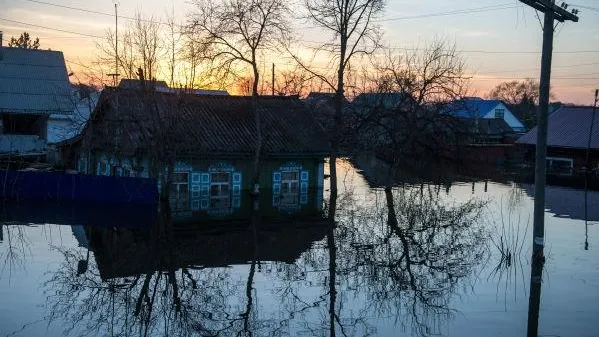 На борьбу с паводком будут привлекать федеральные ресурсы