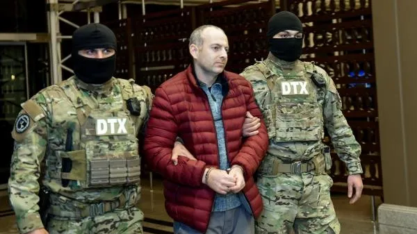 Фотографа и путешественника Лапшина приговорили к трем годам в Азербайджане