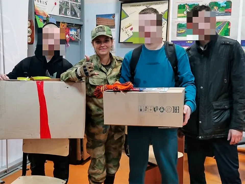 Подмосковная «Яга» попала в засаду, но смогла довезти в зону СВО подарки для бойцов