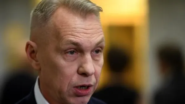 Александр Ф. Скляр призвал гостей фестиваля «Нашествие» больше общаться между собой
