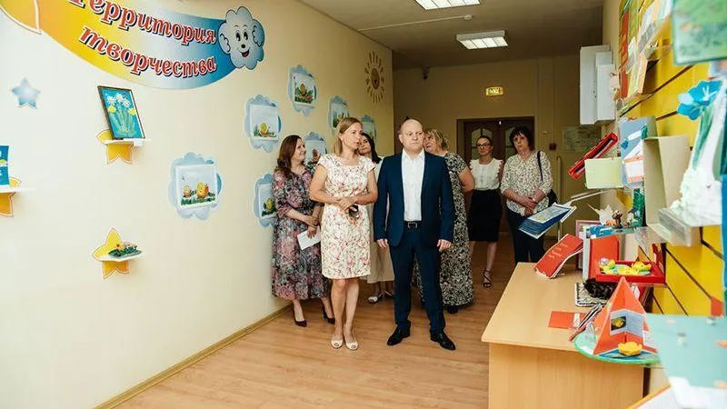 Максим Красноцветов проверил подготовку детского сада к новому учебному году