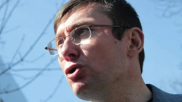 Генеральный прокурор Украины угрожал протестующим топором