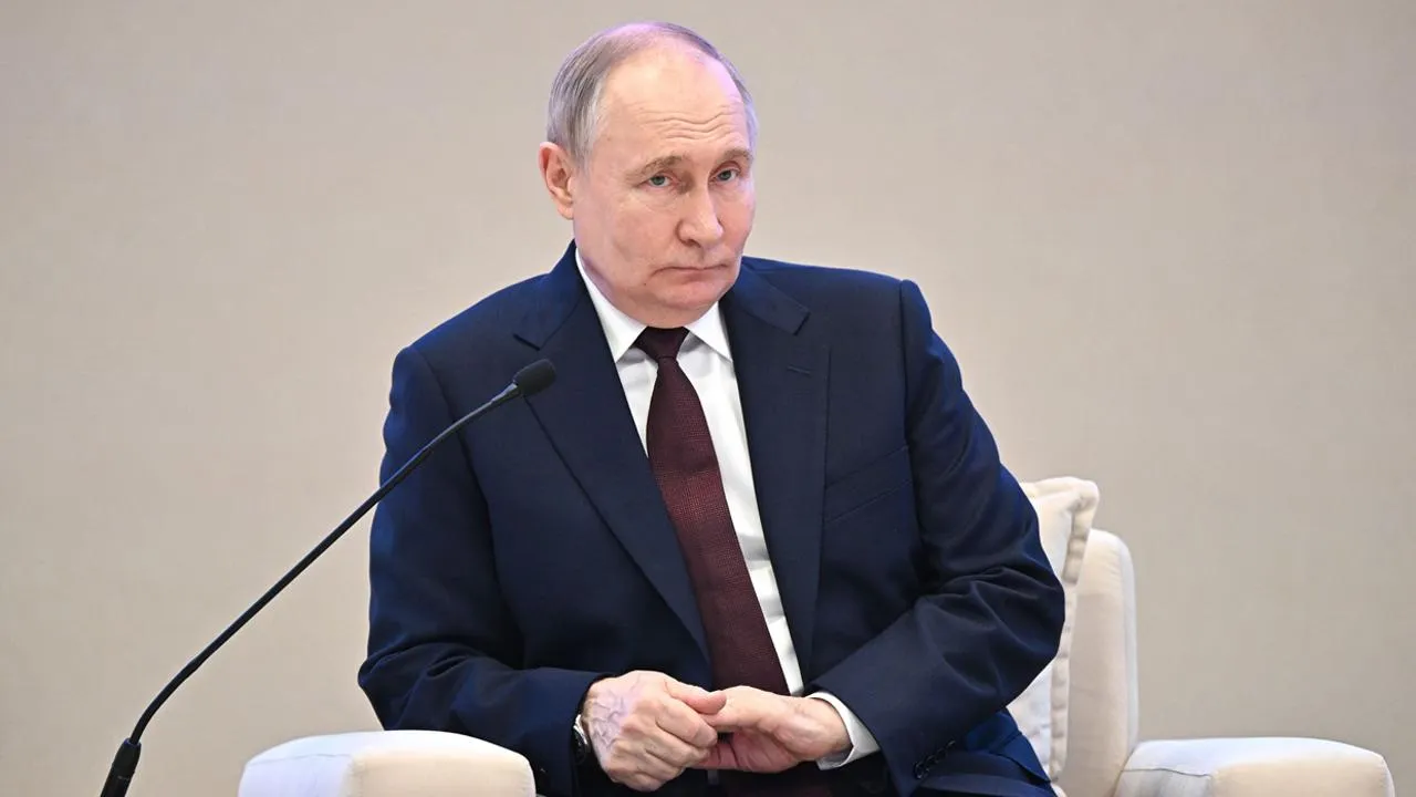 Прямая линия с Путиным — 2025: когда и где смотреть, куда задавать вопросы