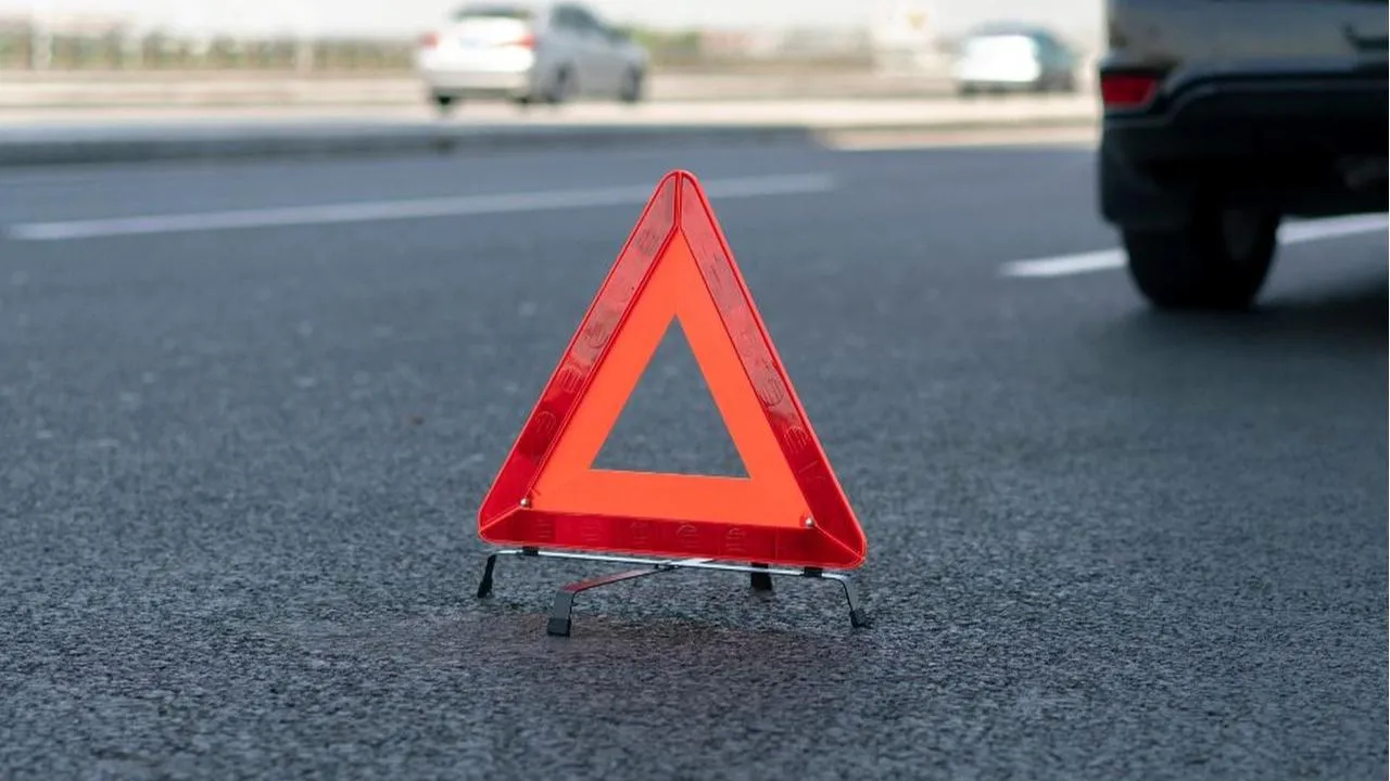 «Детей спасти не удалось»: лобовое столкновение микроавтобуса и фуры на трассе «Байкал» унесло пять жизней