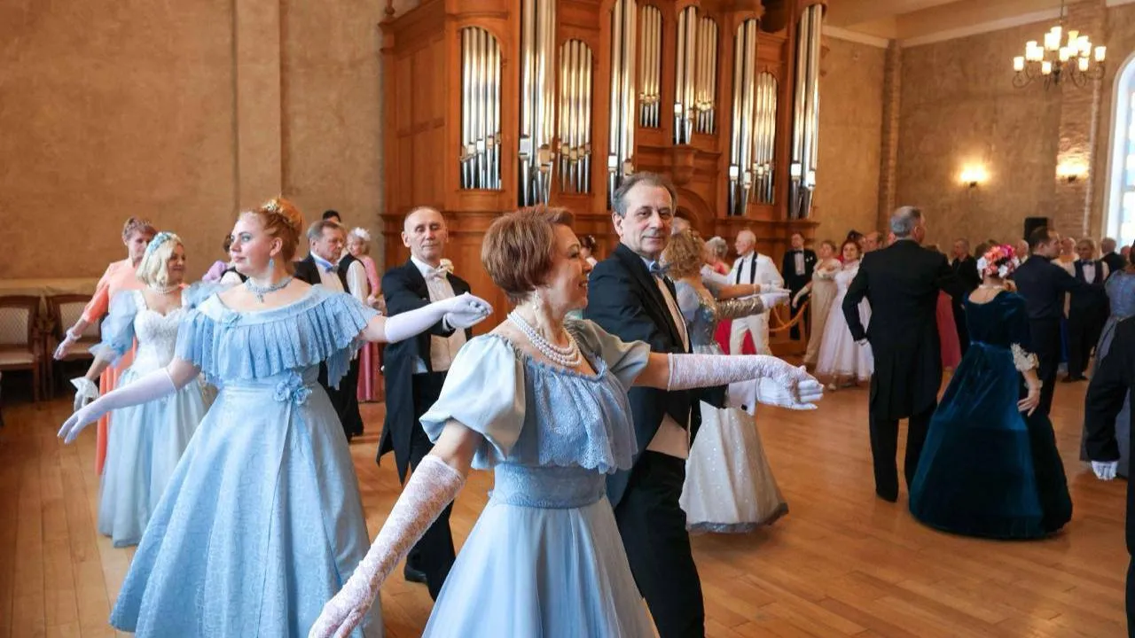 В Подольске прошел IX Зимний бал исторического танца