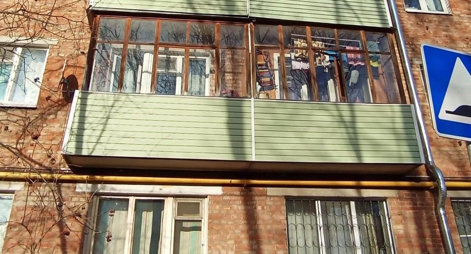 Свыше 100 балконов отремонтировали в многоквартирных домах Подмосковья в августе