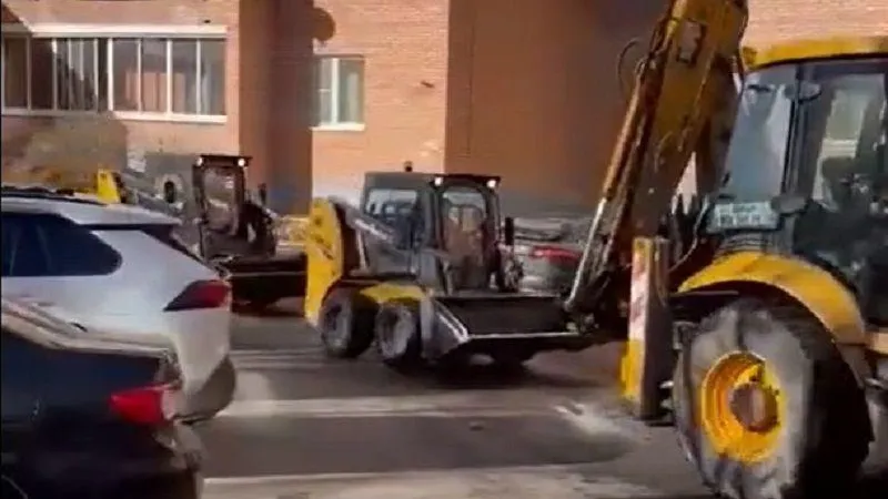 Тракторята-помощники вызвали умиление жителей Балашихи