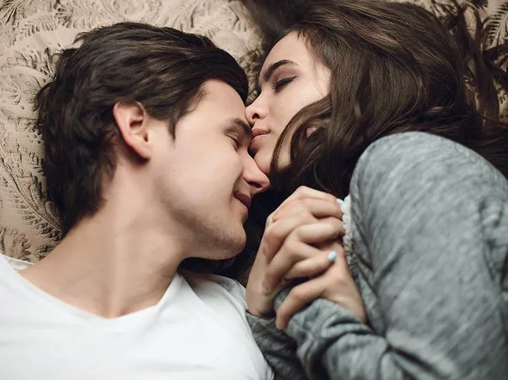 Врач заявила о росте сексуальной активности у подростков в России