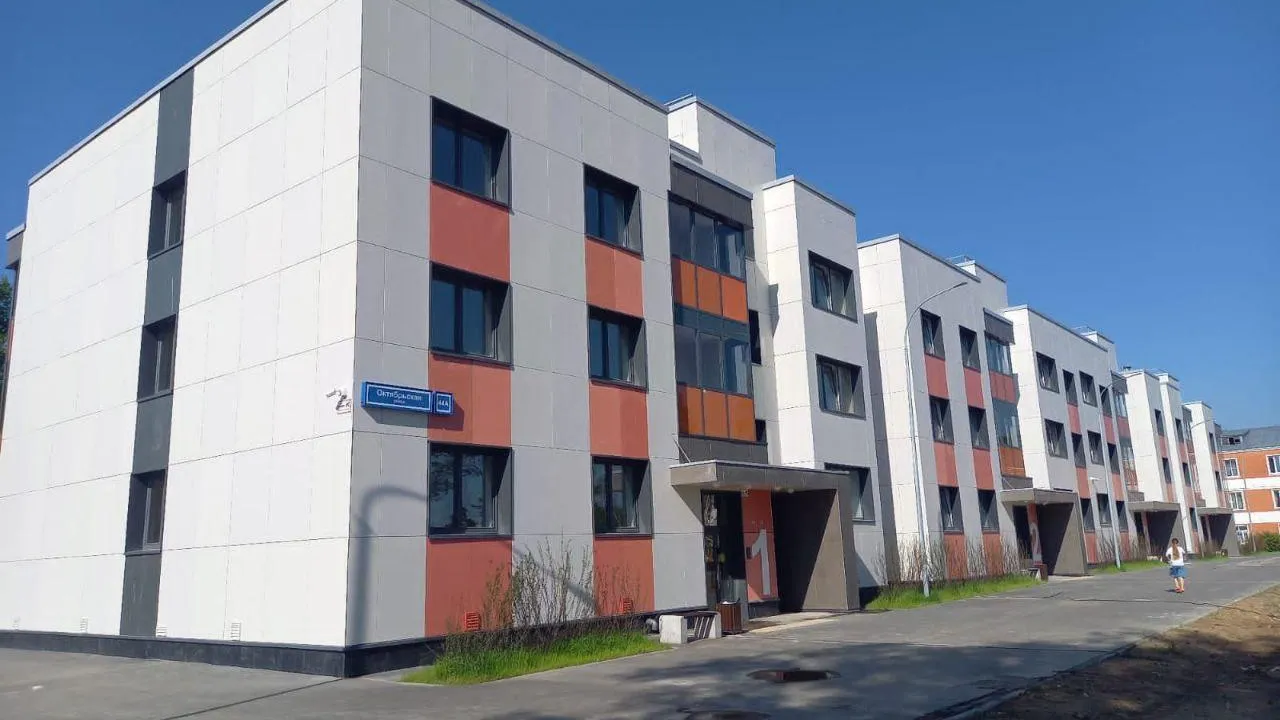 Новостройку с квартирами для переселенцев из аварийного жилья ввели в эксплуатацию в Орехово-Зуевском округе