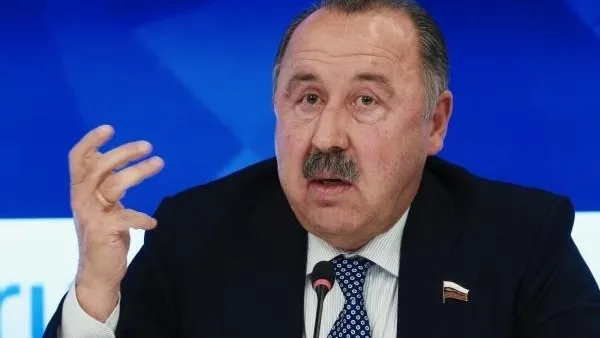 Газзаев: надо забыть матч с Уругваем