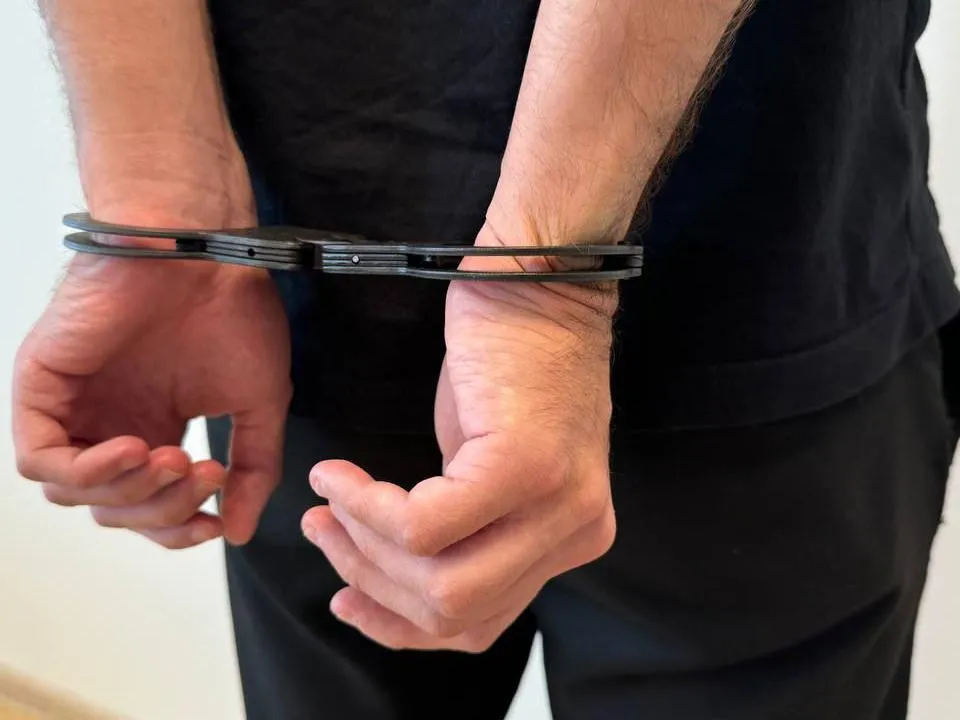 Задержание Сулейманова: убийство, авиабизнес и связи с «ЮКОСом» — главное о самом загадочном миллиардере России