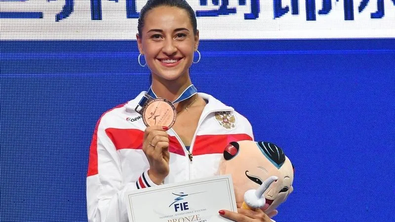 Подмосковная саблистка выиграла бронзу на ЧМ по фехтованию