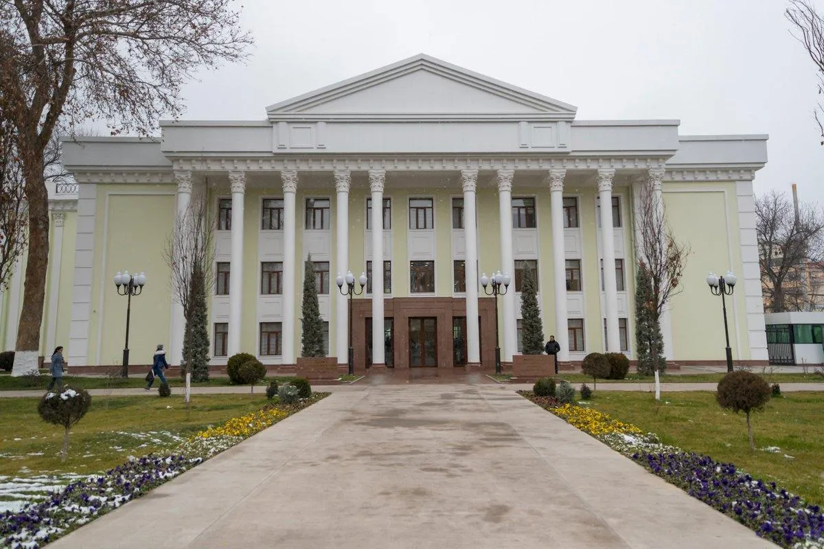 Филиал МГИМО в Ташкенте. MFA Russia