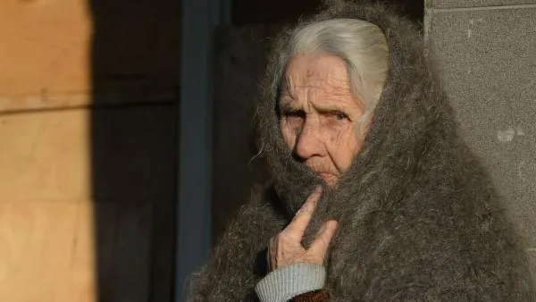 Внук задушил бабушку бельевой веревкой в Домодедове ради мобильника и ноутбука