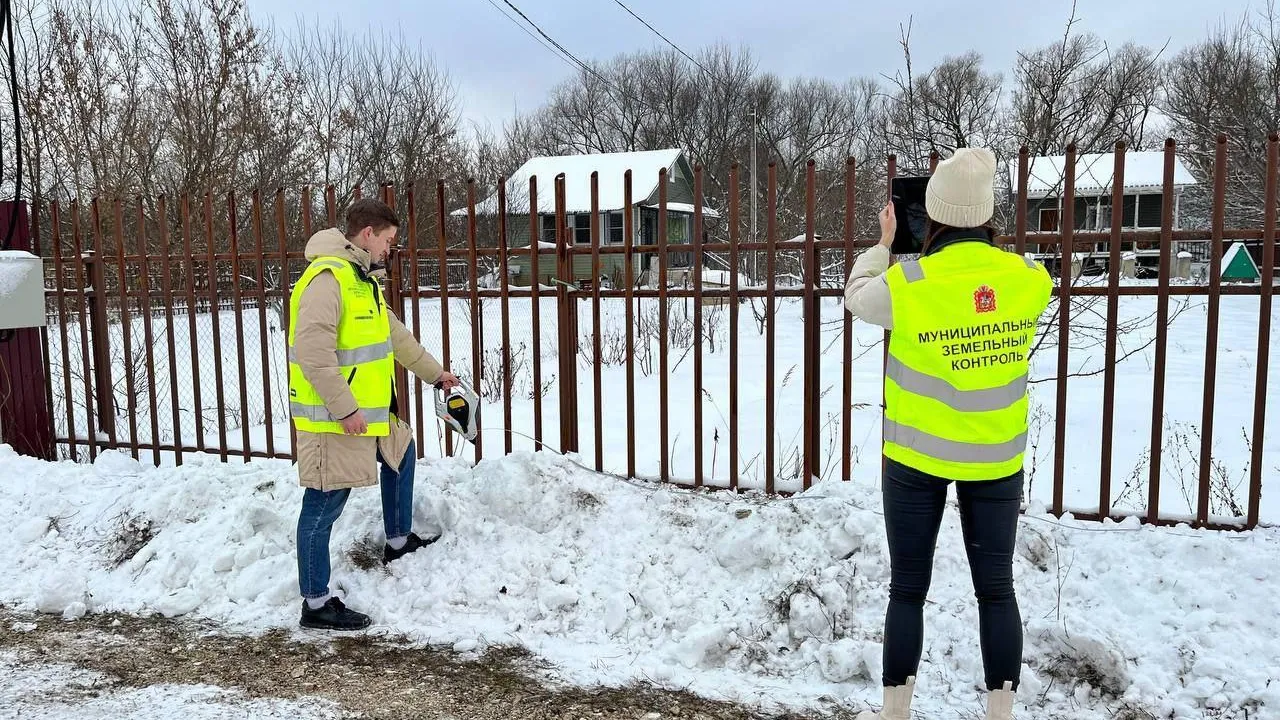 В Подмосковье продолжают устранять самозахват земли