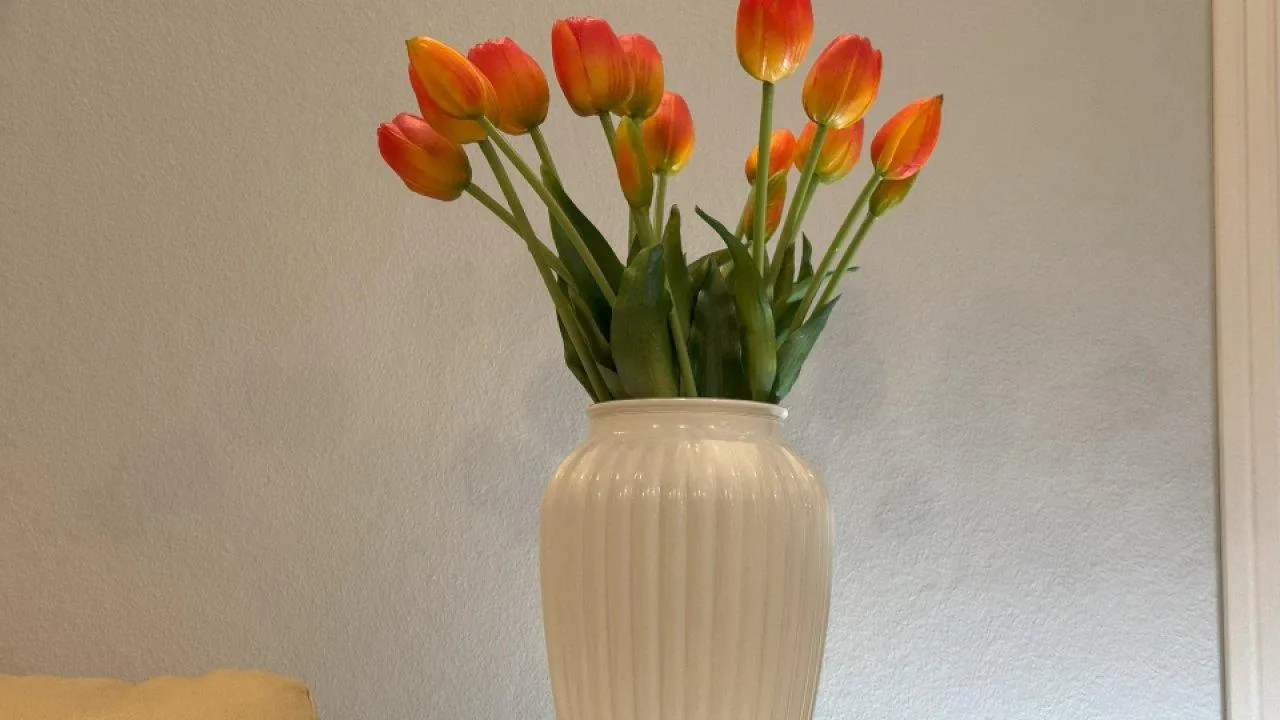 Букет с подвохом: какие цветы лучше не дарить на 8 Марта — объясняет врач-аллерголог