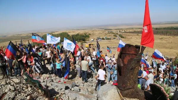 Бывший ополченец предположил развитие двух сценариев в Донбассе