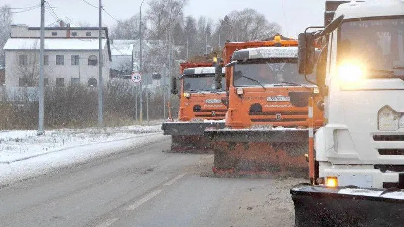 Более 660 единиц техники ликвидировали последствия непогоды в Подмосковье