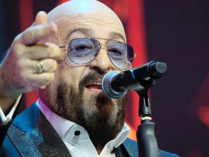 Шуфутинский поздравил Путина: в наших рядах семидесятников прибыло