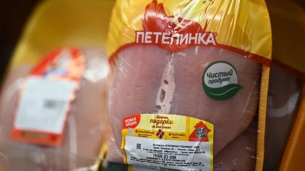 Россиян предупредили о последствиях употребления вареной куриной кожи