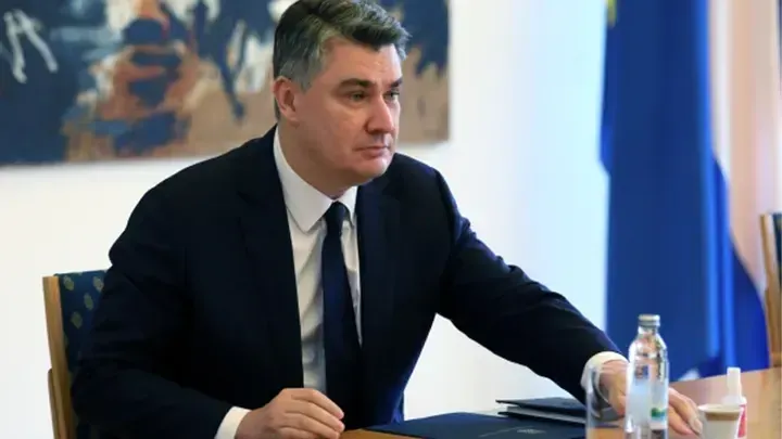 Симпатизирующий России Миланович лидирует на выборах президента Хорватии