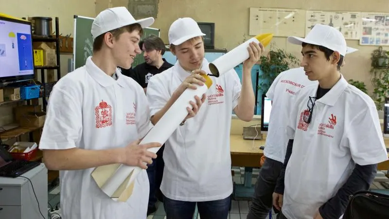 Ракету с микроступником собрали участники соревнований Junior Skills в Реутове