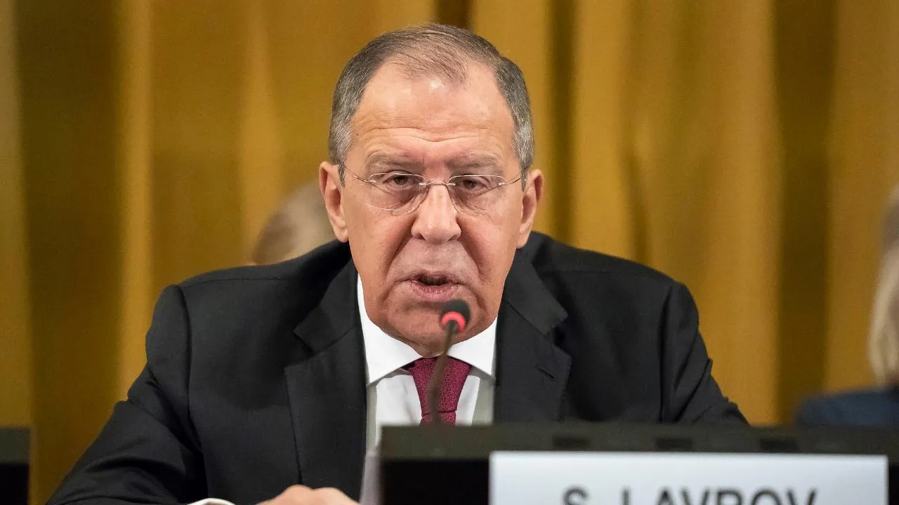 Лавров назвал отрасли, куда можно пускать западные компании