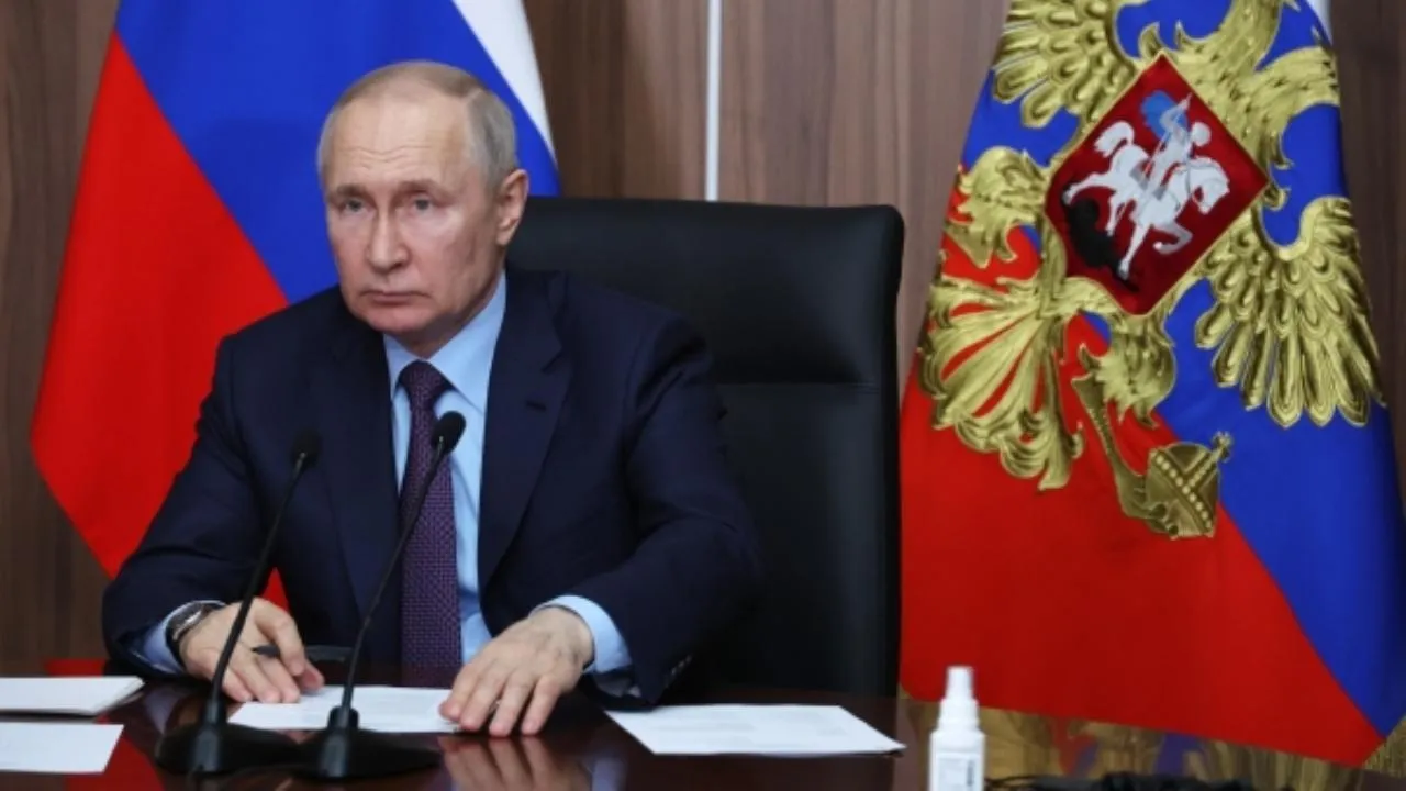 Политолог Брутер: Заявлением про Путина молдавские власти выполняют западный заказ