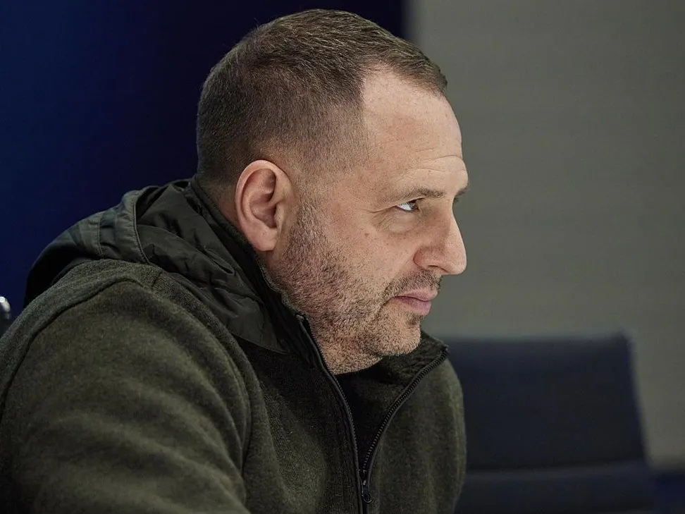 Обыски у главы офиса Зеленского: НАБУ изучает квартиру Ермака — кто следующий?