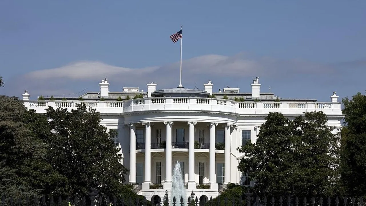 Ушедшего в отставку премьер-министра Канады в США назвали «верным другом»