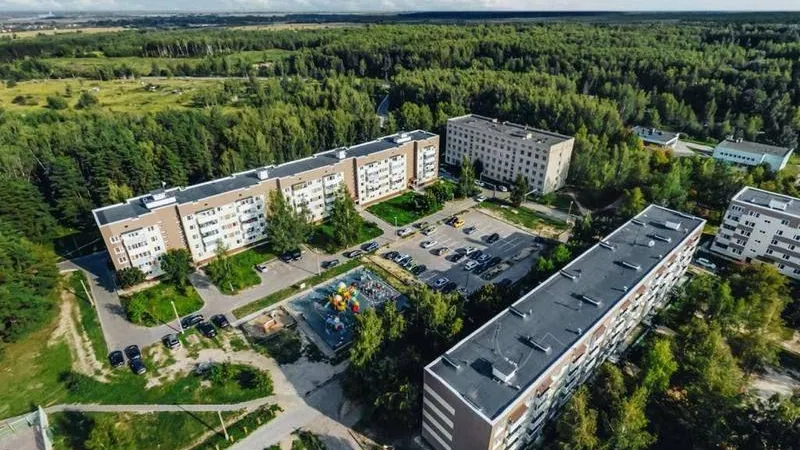 Тысячу семьсот домов капитально отремонтируют в бывших военных городках Подмосковья