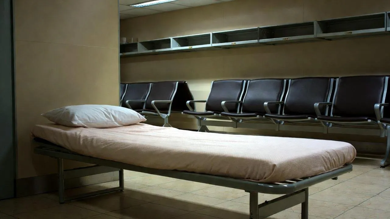 Сабуров отказался от бесплатной депортации в Дубай из-за наручников