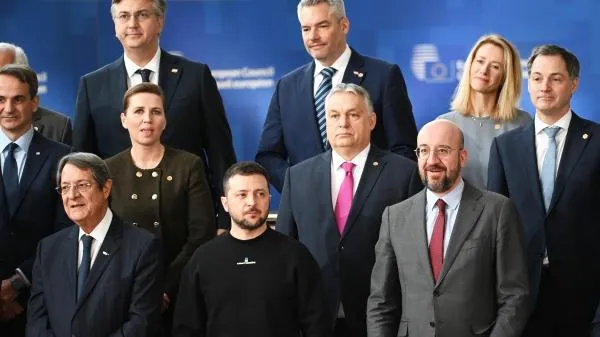 Политолог Мельничук назвал главную причину посещения Зеленским G7