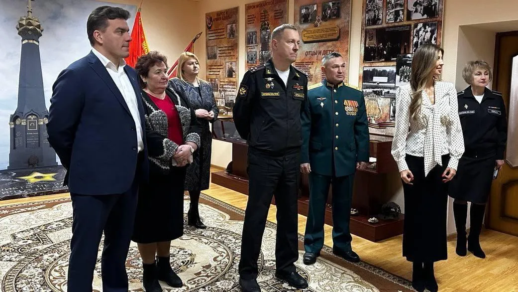 Денис Мордвинцев встретился с военнослужащими и общественниками одной из воинских частей Можайска